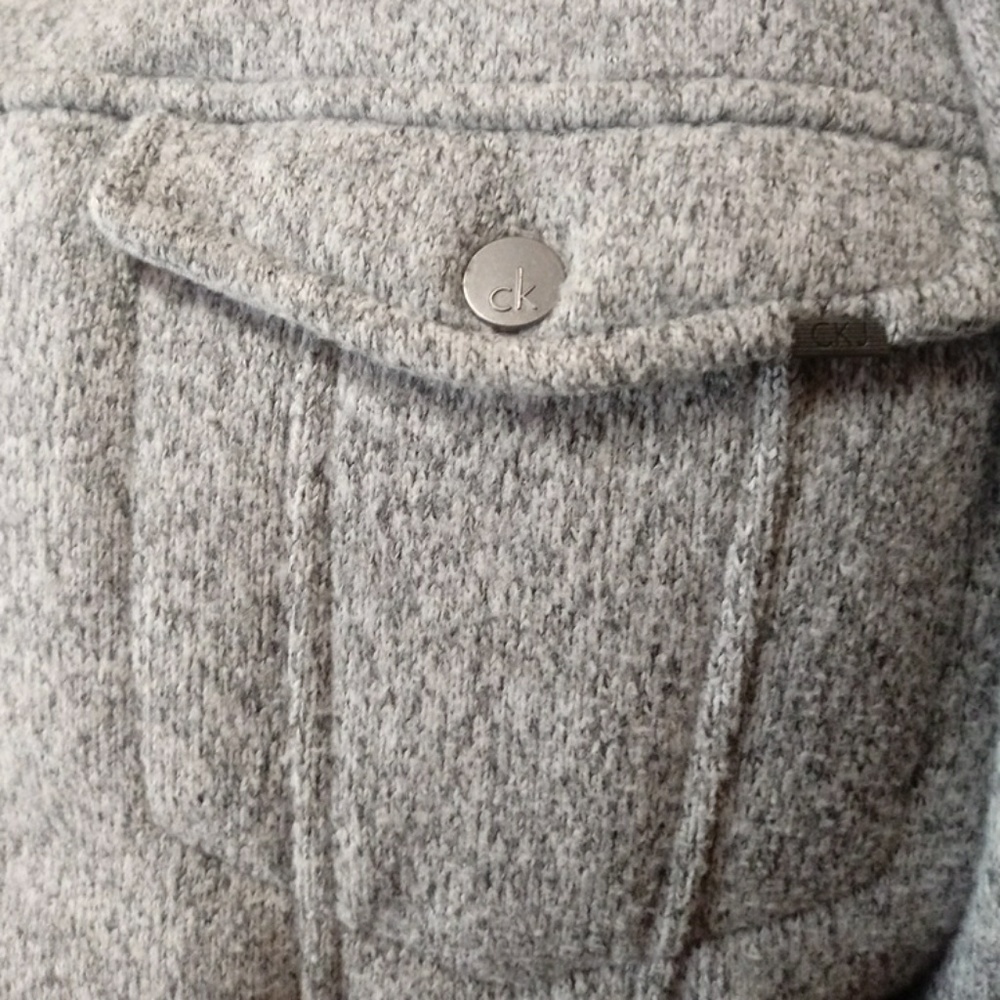 Calvin Klein - Picture 3 of 6